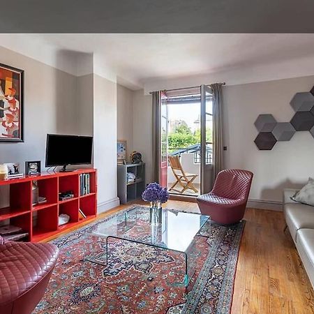 Exceptionnel 3 Pieces Art Deco En Dernier Etage Avec Garage Prive Centre Biarritz Apartman Kültér fotó